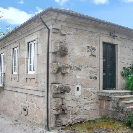 Holiday home Comfortable House With Mountain View And Shared Pool Pedraca