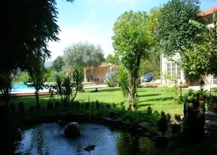 Comfortable House With Mountain View And Shared Pool Nyaraló