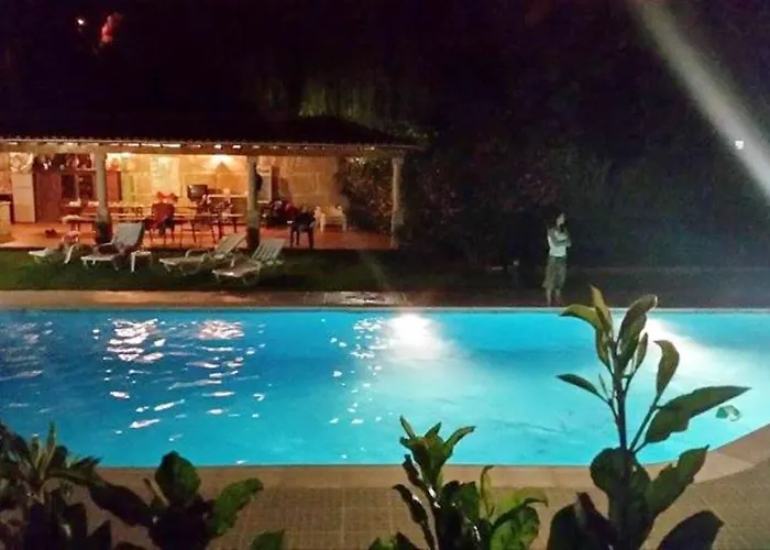 Comfortable House With Mountain View And Shared Pool Nyaraló *