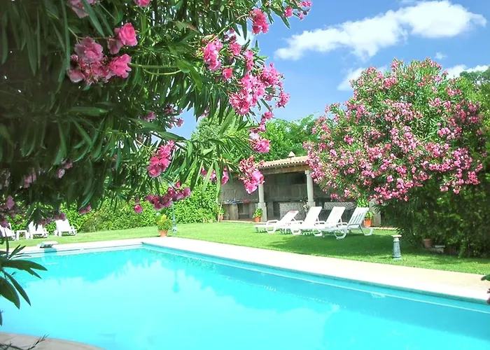 Nyaraló Comfortable House With Mountain View And Shared Pool *